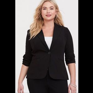 Torrid Studio Gabardine Madison Blazer Size 2